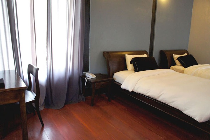 Room 8 of 95