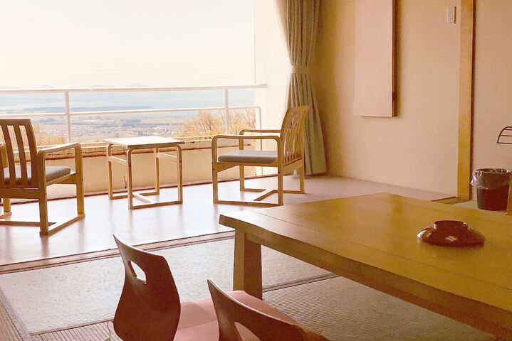 Room 7 of 30