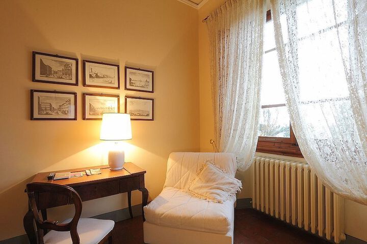 Room 15 of 46