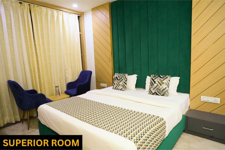 Room 5 of 42