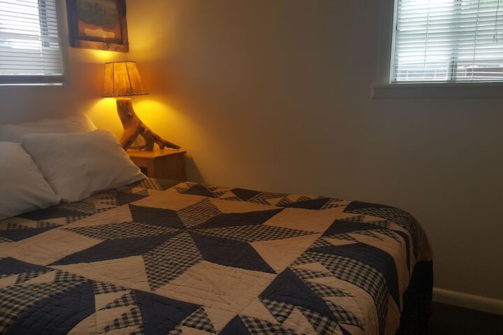 Room 24 of 175