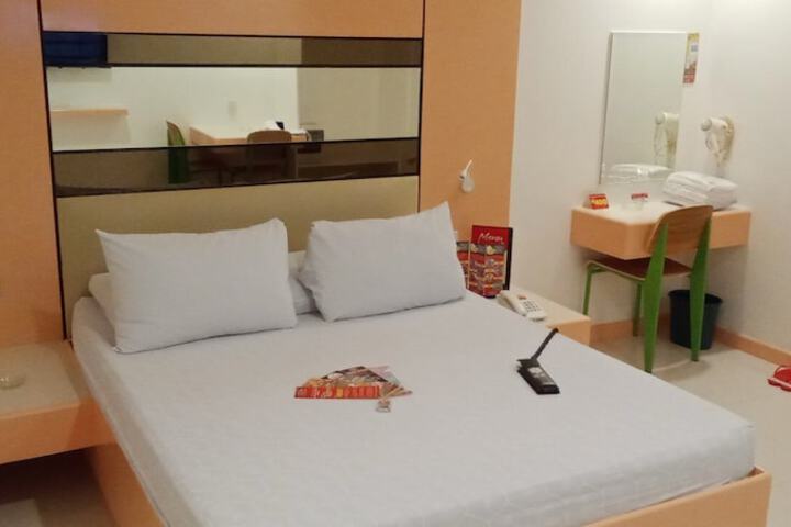 Room 32 of 57