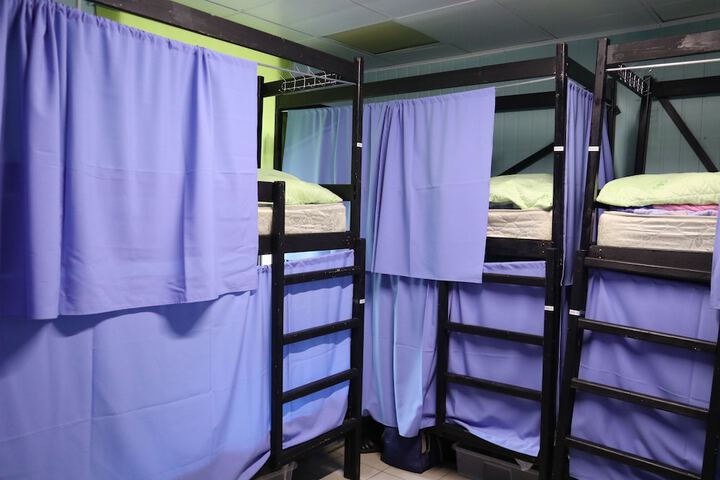 Room 8 of 38