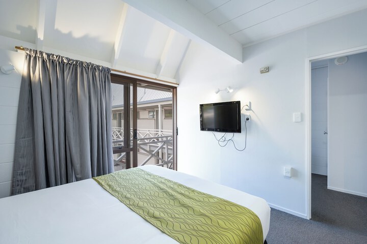 Room 28 of 72