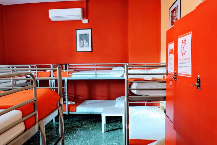 Room 18 of 61