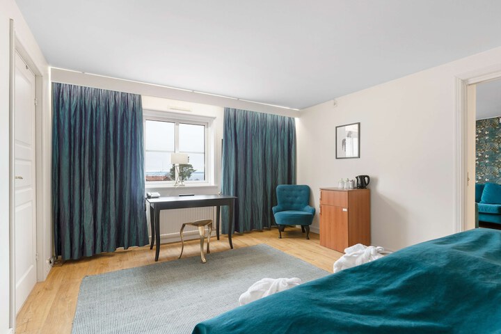 Room 15 of 87