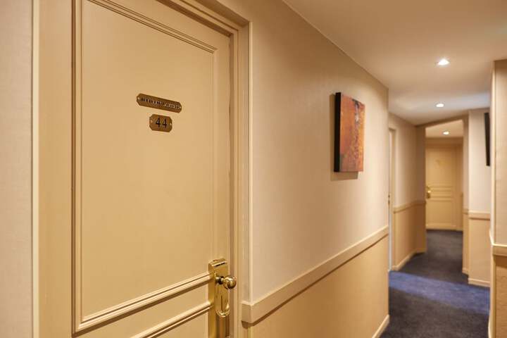 Ballroom/Hall 45 of 53