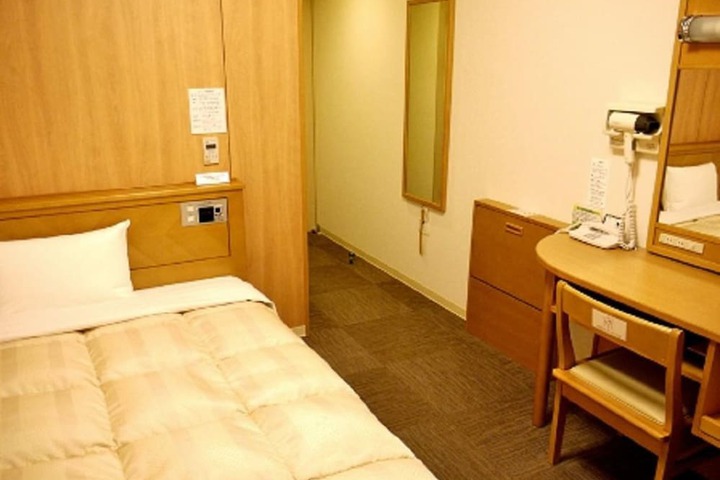 Room 6 of 29