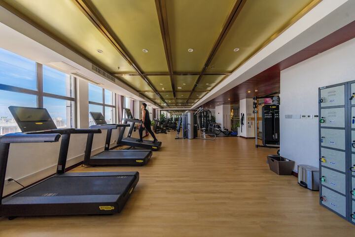 Health and Fitness 40 of 48