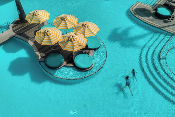 Pool 85 of 297