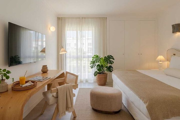 Room 10 of 78