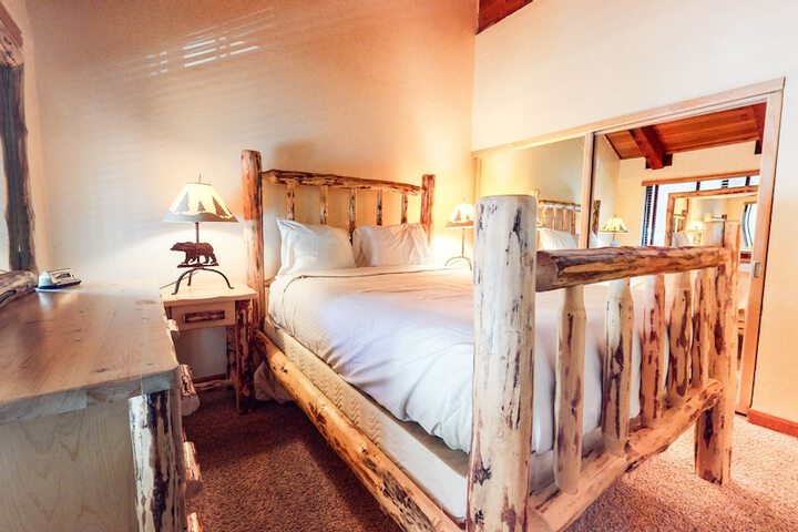 Room 3 of 85
