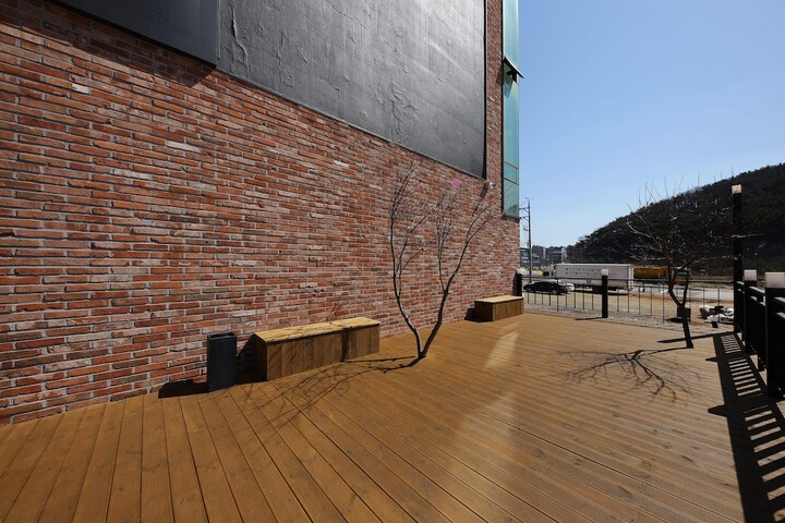 Terrace/Patio 90 of 100