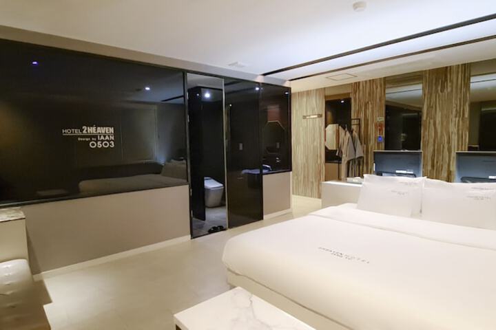 Room 56 of 89