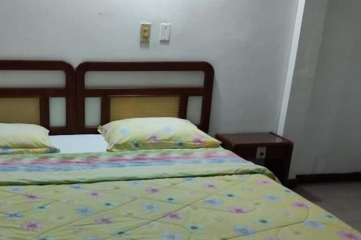 Room 26 of 63