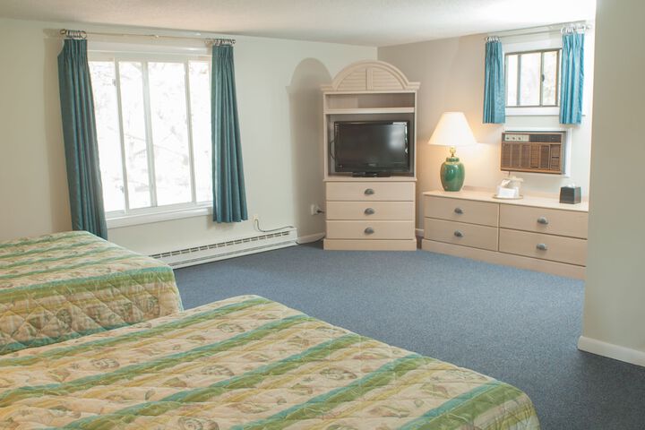 Room 8 of 40