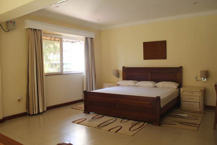 Room 6 of 68