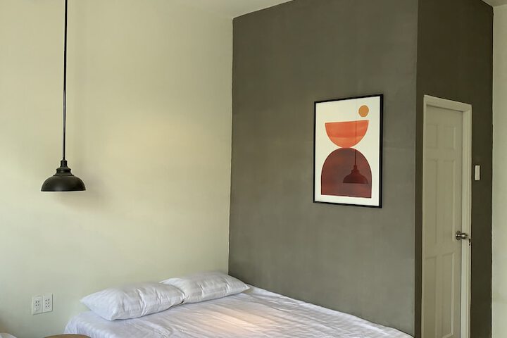 Room 5 of 42