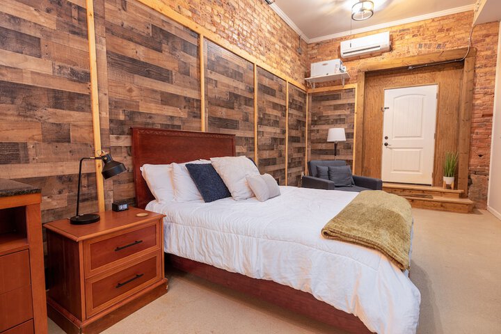 Room 44 of 78