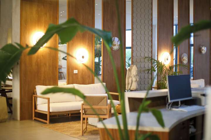Hotel Interior 6 of 118