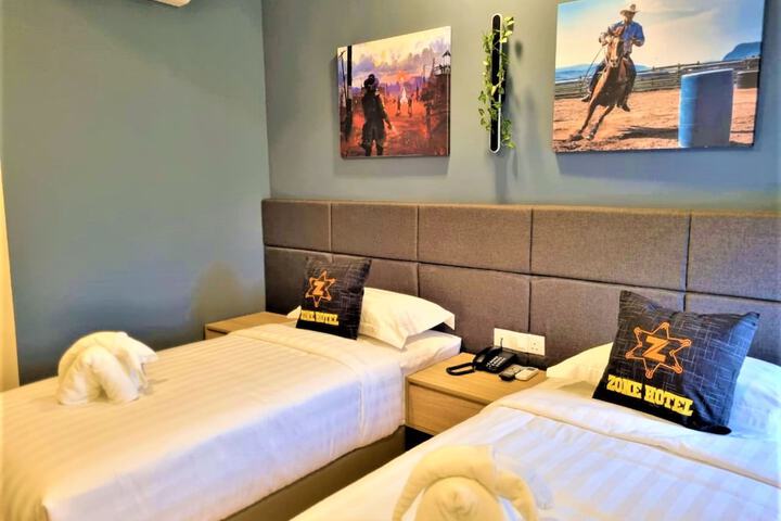 Room 15 of 46