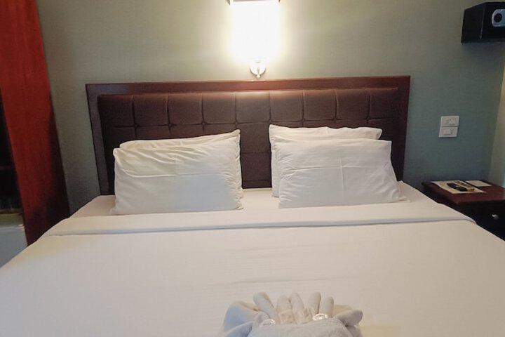 Room 14 of 75