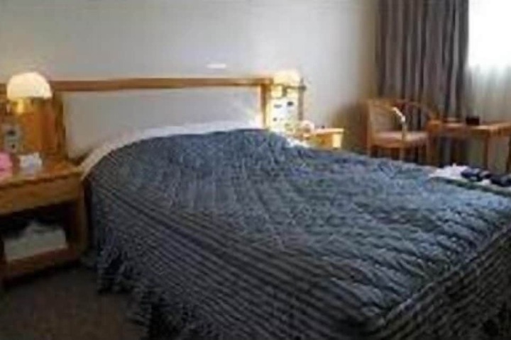 Room 14 of 21