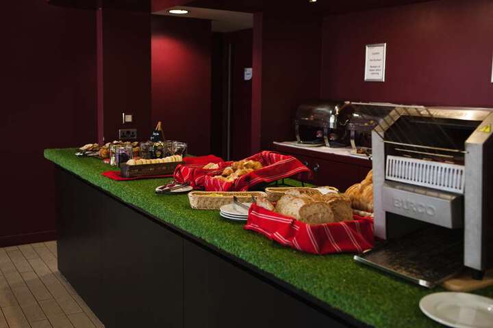 Breakfast/Coffee Service 17 of 46