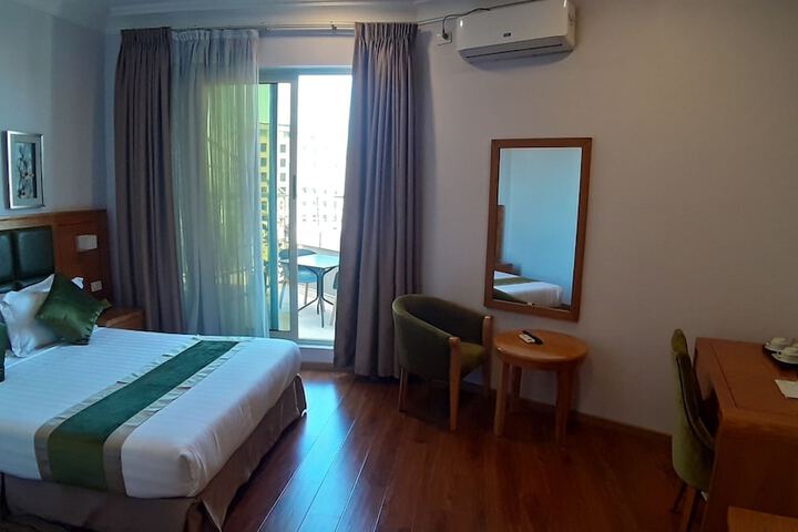 Room 21 of 56