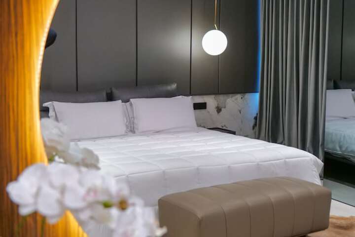 Room 38 of 201