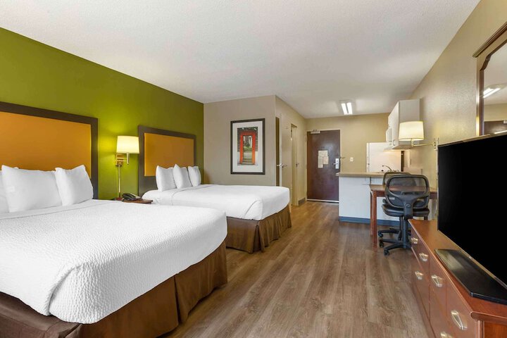 Studio 2 Double Beds (3 of 5)