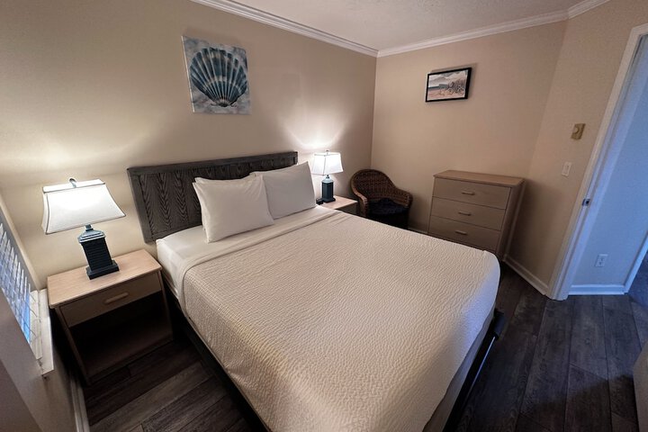 Room 16 of 114