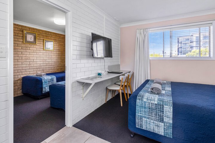 Room 14 of 79