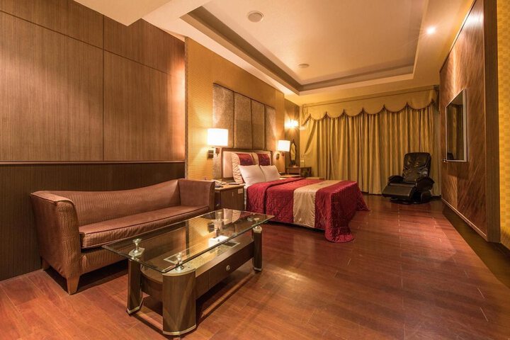 Room 10 of 54
