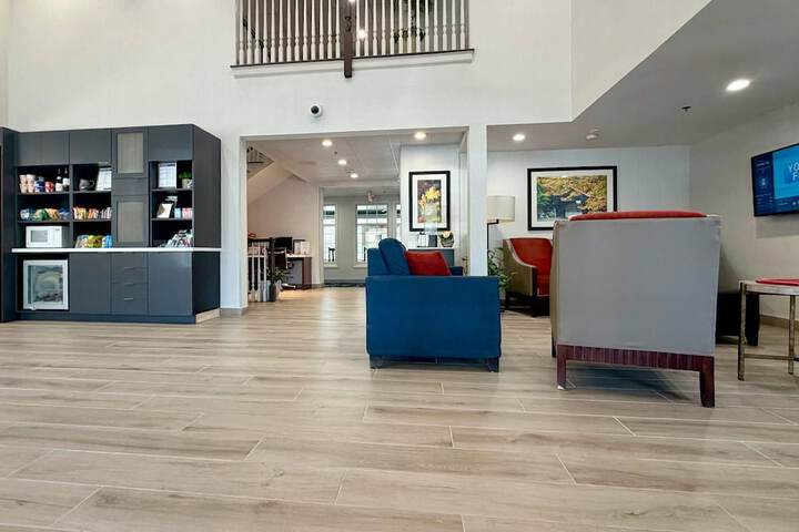 Hotel Lobby