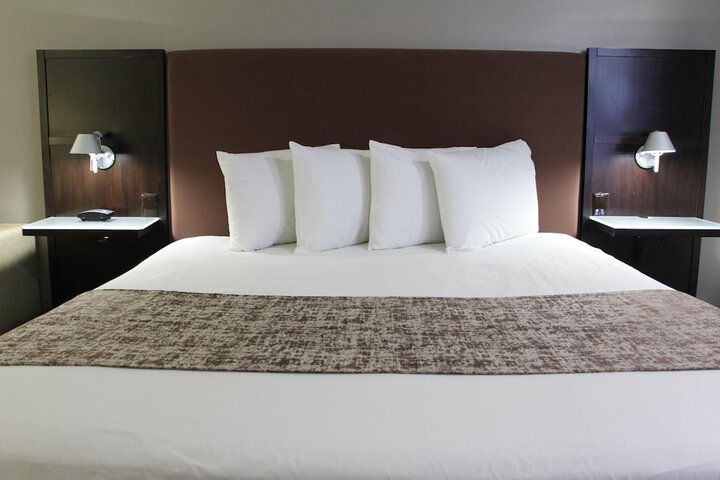 Room 13 of 35