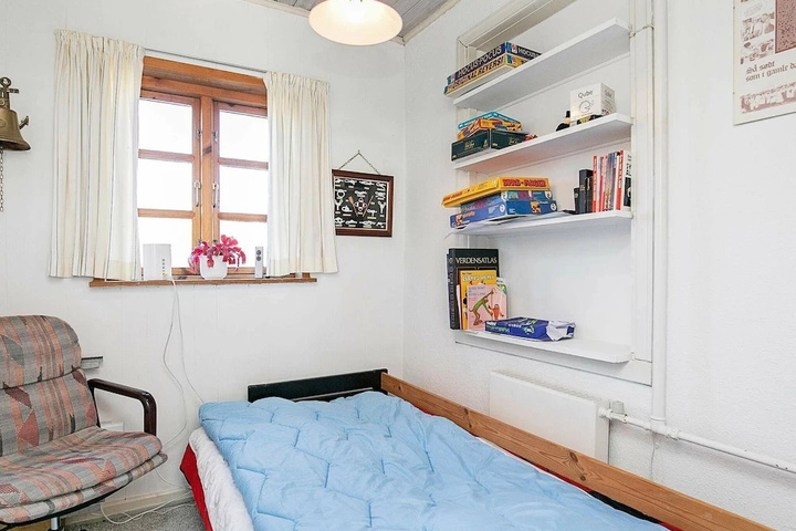 Room 2 of 11
