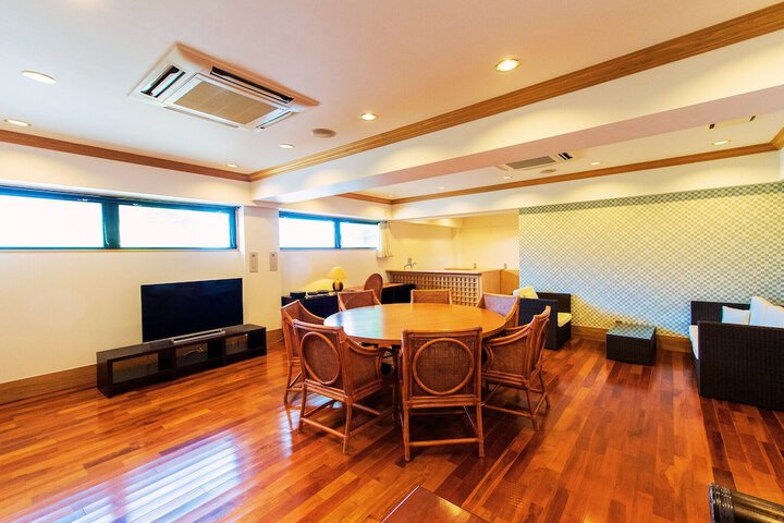 Room 16 of 56