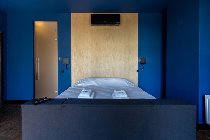Room 22 of 58