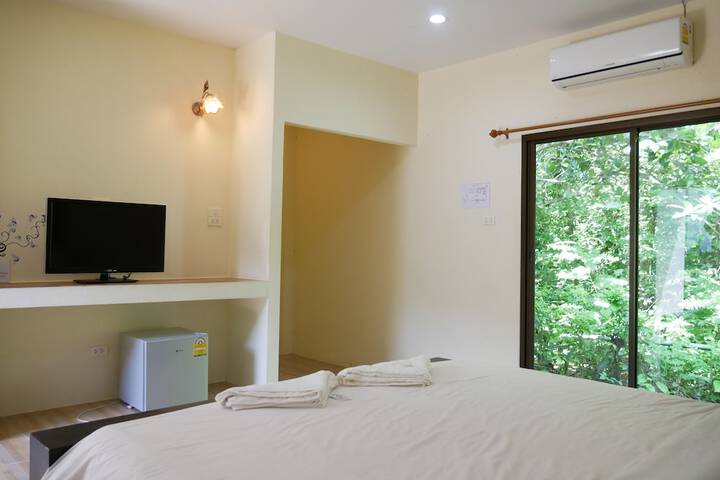 Room 8 of 63