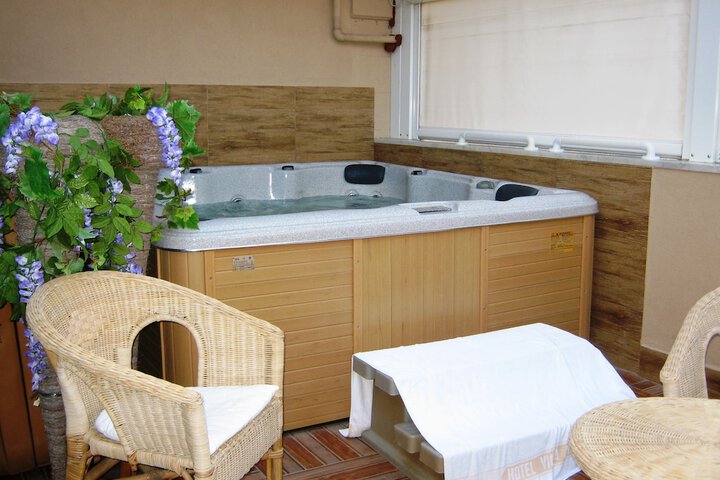 Spa 26 of 42