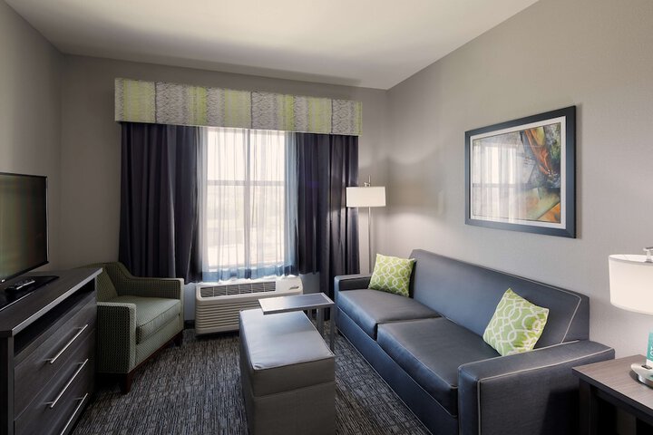 Room 14 of 25