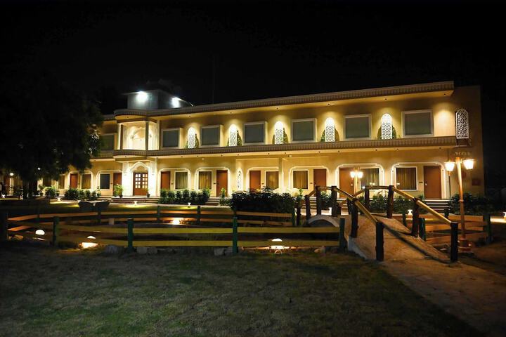 Hotel 53 of 53