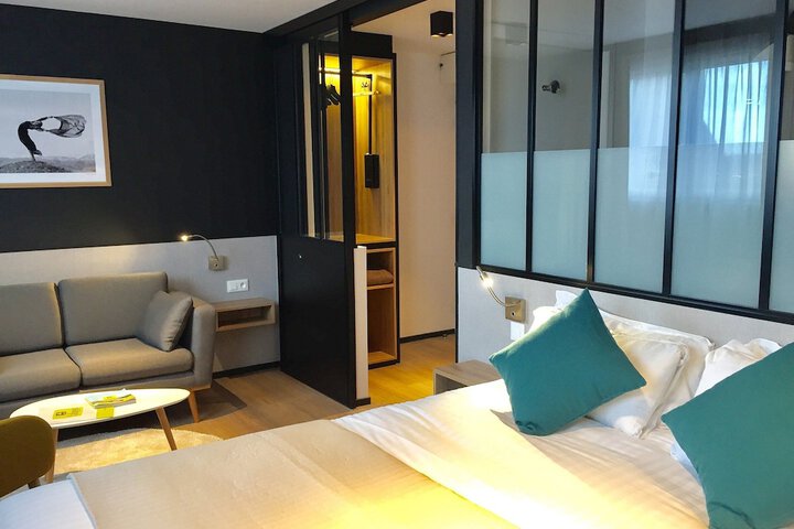 Room 26 of 39
