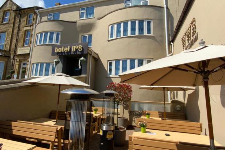 Hotel No 8