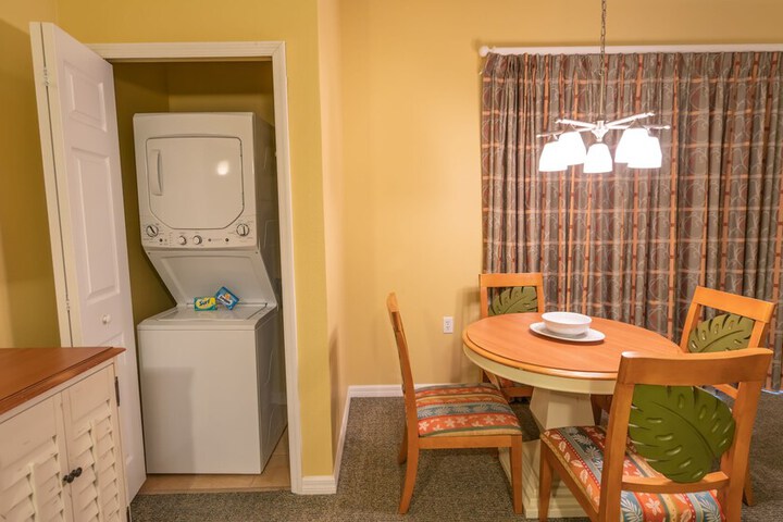 Room 22 of 76
