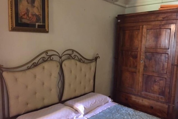 Room 15 of 15