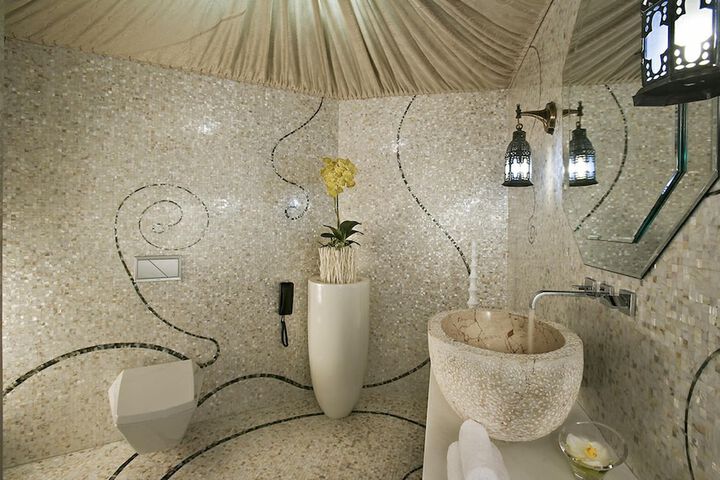Bath Interior