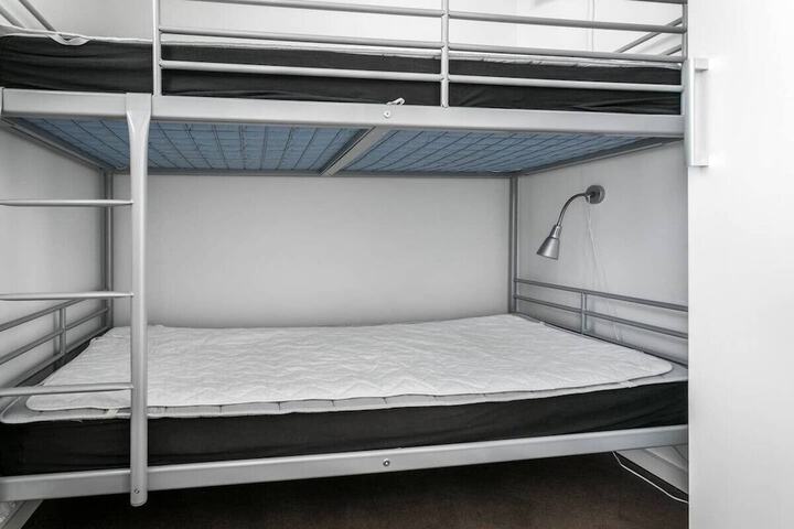 Room 356 of 865