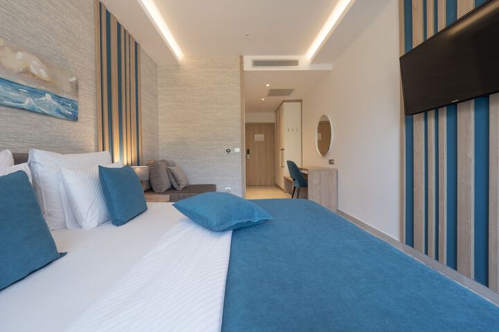 Room 14 of 94